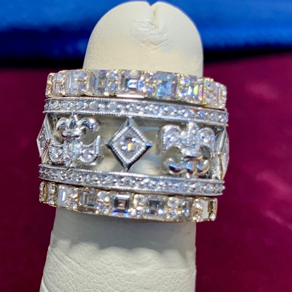 4.5ctw Designer 1 of a kind Diamond Band 14k 15gr!